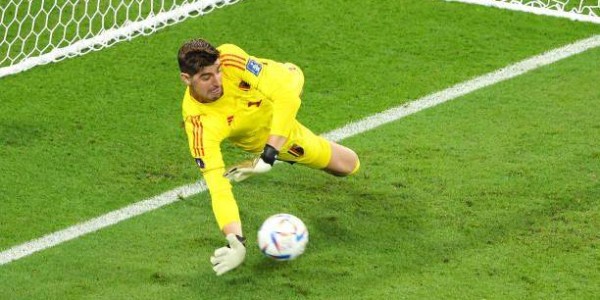 比利时“百岁山”难阻冲击，库尔图瓦守住最后底线