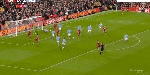 前名哨：利物浦本应补时获点 大家都看到那是点球