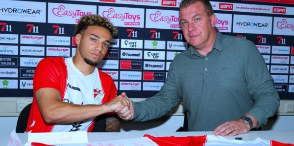 埃门压哨签三将均参加合练，杰伦·霍金斯因伤继续缺阵